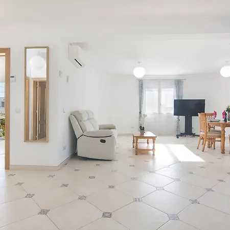 Guzman - Soleada Villa *